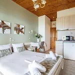 Nontas Homes 32 *