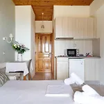Nontas Homes 32